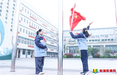 健康童年 陽光賽場——徐州市玉潭實驗學(xué)校春季田徑運動會隆重舉行